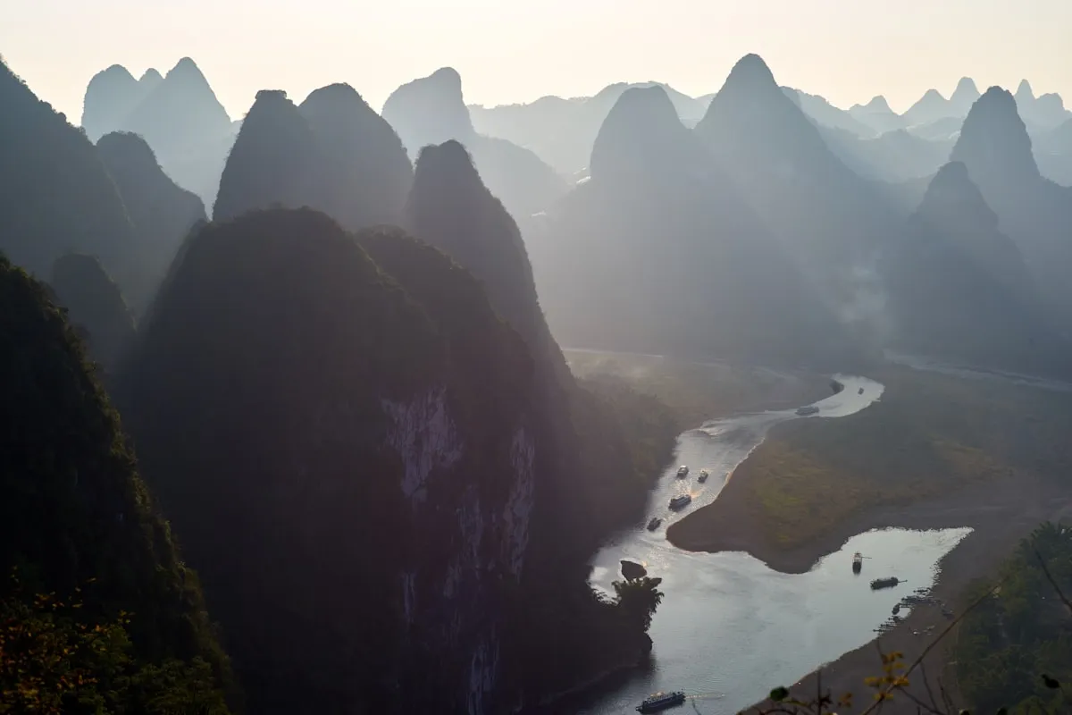 Li River cruise with karst peaks between Guilin and Yangshuo